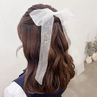 セミロング カラー ヘアアレンジ hazuki🐈‍⬛ 透明感カラーのヘアスタイル