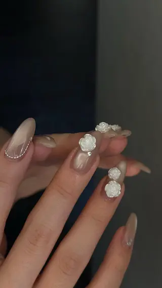 ネイル Manon/ rikaのネイルデザイン