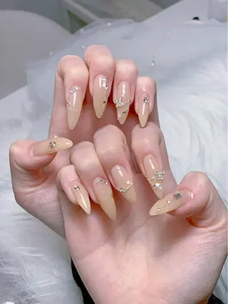 ネイル Mio_ Noiranailのネイルデザイン