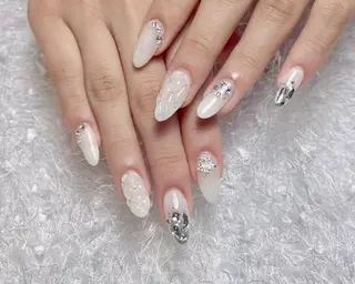 ネイル Momo 🤍のネイルデザイン