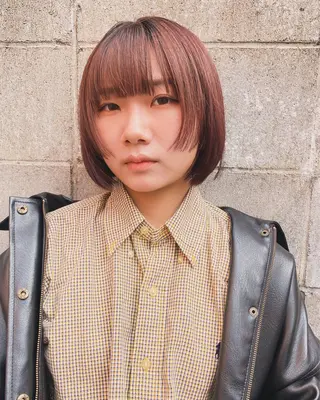 ショート カラー 小日向 沙織のヘアスタイル