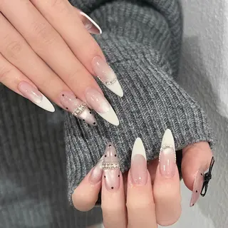 ネイル Ugirl NailSalonのネイルデザイン