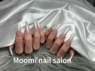 ロング Moomi nail salonのネイルデザイン
