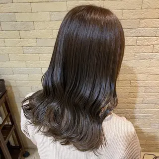 ミディアム 大野 美紅のヘアスタイル