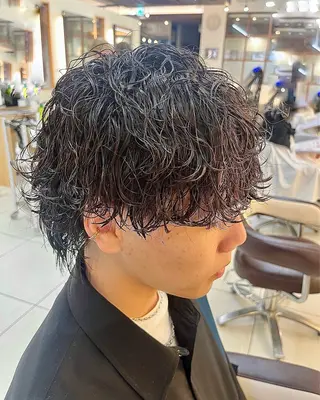 ショート メンズ 波巻き/ツイスパ ⭐️岡安のヘアスタイル