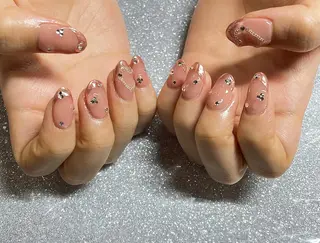 ネイル VIERU 🌈🎀💖のネイルデザイン