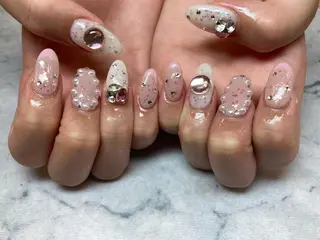 ネイル ネイルリボン 受付スタッフのネイルデザイン