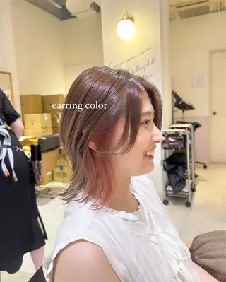 ミディアム 顔まわりレイヤー 🩶丸岡 優里のヘアスタイル