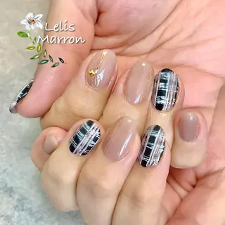 ネイル Lelis Marron所属・岸 侑李のネイルデザイン