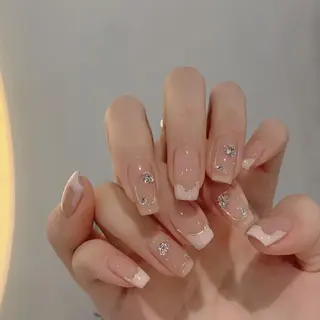 ネイル Queens テイのネイルデザイン