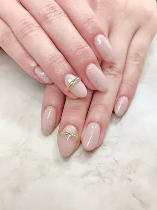 ネイル 𝐑𝐞𝐯𝐢𝐨 ___堺市西区のマツエク・マツパデザイン