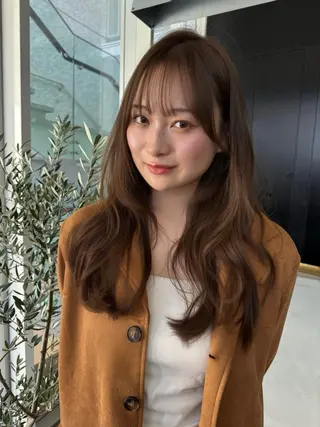 ロング SHEA.所属・表参道SHEA Am i／レイヤーカットのヘアスタイル