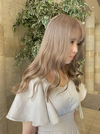 ロング 韓国/透明感 Veluaのヘアスタイル