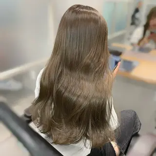 カラー オオカワユウキ 🎀newi池袋のヘアスタイル