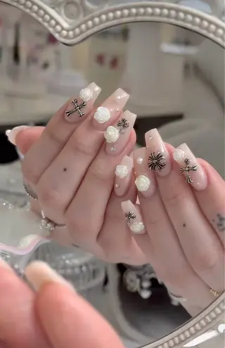 ネイル Lyna 池袋のネイルデザイン