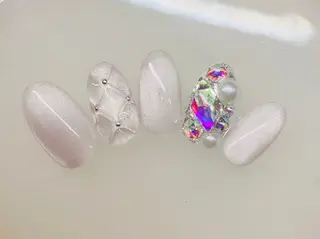 ネイル 13日3980円‼️ マグもデザインも◎のネイルデザイン