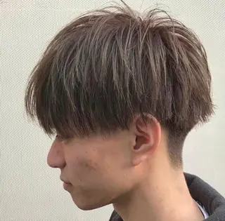 カラー パーマ メンズ 髪質改善🫧ベージュ 椙山 響のヘアスタイル