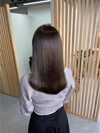 ロング カラー eMir... 武蔵小杉所属・新舘 怜奈のヘアスタイル