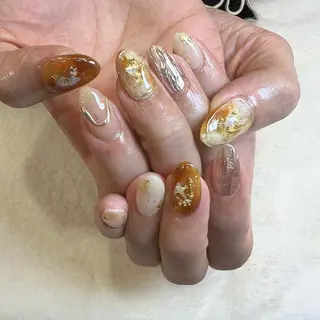 ネイル 河野 弥月のネイルデザイン