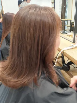 ミディアム ほんま ひろみのヘアスタイル