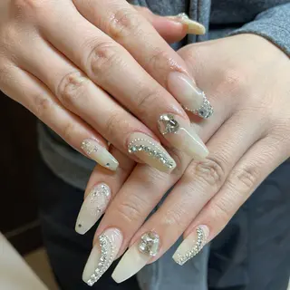 ネイル piu所属・piu __Hazukiのネイルデザイン