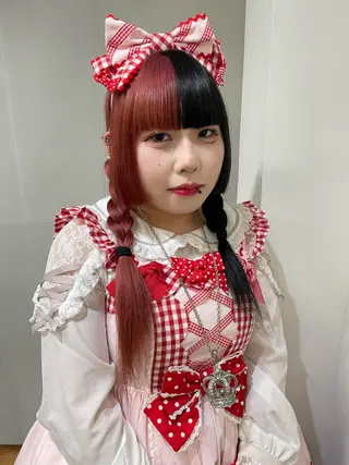 ロング カラー 金尾 凜のヘアスタイル