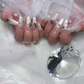 ネイル M  NAIL所属・Mia'nail 👄のネイルデザイン