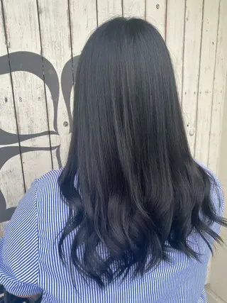 セミロング カラー 伊庭 勇輝のヘアスタイル