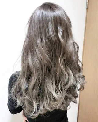 ロング カラー 海外風レイヤーカット 👑店長　平松　由のヘアスタイル
