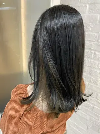 セミロング 🍀透明感抜群🍀/ ハイトーンカラーのヘアスタイル