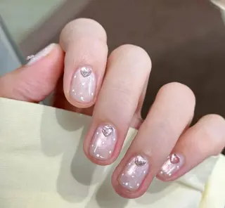 ネイル 高木 維麗絲のネイルデザイン