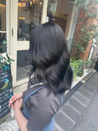 セミロング カラー Neolive 千尋のヘアスタイル