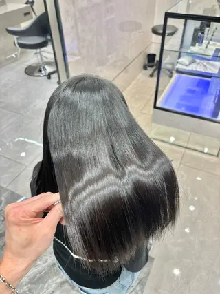 セミロング ハルキミナトジャパン所属・藤田優介 [大宮/縮毛矯正]のヘアスタイル