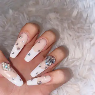 ネイル VIAS 〜EYE&NAIL〜のネイルデザイン