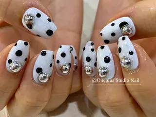ネイル One plus StudioNailのネイルデザイン