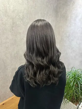 セミロング MOURI CHISATOのヘアスタイル