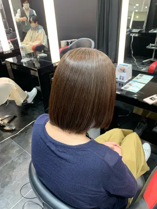 ショート パーマ 艶髪/白髪ぼかし ヘッドスパ/大野結菜のヘアスタイル