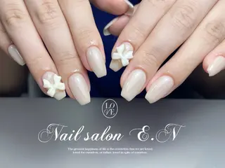 ネイル E.N🦋 長さ出し/持ち込みのネイルデザイン