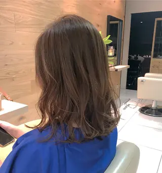 ミディアム カラー gen所属・坂元 智信のヘアスタイル