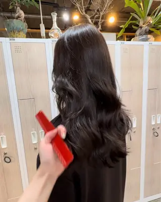 セミロング 茜璃/ブリーチカラー /レイヤーカットのヘアスタイル