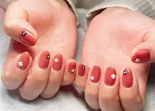 ネイル 吉田  （ネイリスト）のネイルデザイン