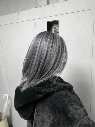 カラー ROWEN梅田店 <チーフ>鎌野 隼人のヘアスタイル