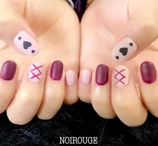 ネイル NOIROUGE所属・NOI ROUGEのネイルデザイン