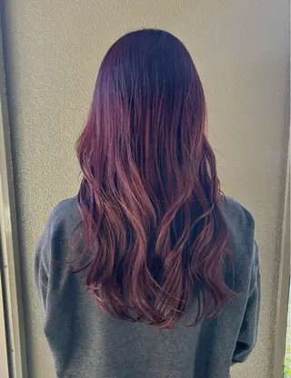 ロング 庄司 桜のヘアスタイル