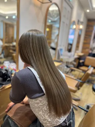 ロング 新宿三丁目💜 空陽💙のヘアスタイル