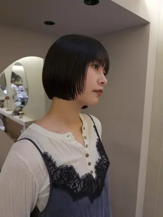 ショート yiye   神宮前所属・manami /暖色 /カットモデル募集のヘアスタイル