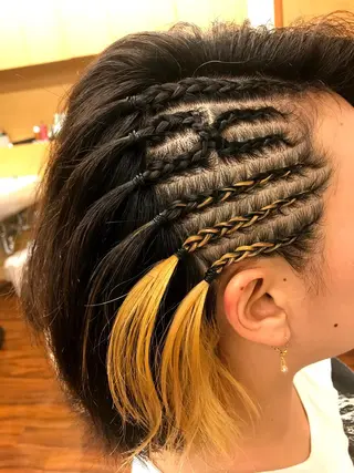 ミディアム GO TODAYSHAiRESALON所属・✨コーンロウ✨ 本田さゃかのヘアスタイル