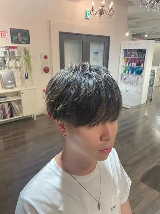 メンズ INCE HAIR 梅田 長町 至のヘアスタイル