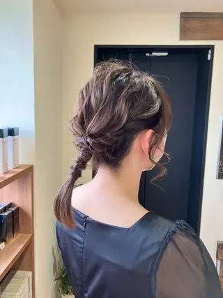ミディアム ヘアアレンジ 梅山 美侑のヘアスタイル
