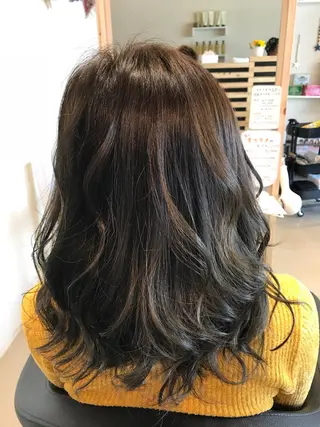 セミロング カラー 関口 友行のヘアスタイル